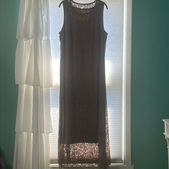 Isaac Mizrahi dress 1X sleeveless lined lace dress in mocha side zip eyelash hem - Picture 2 of 16